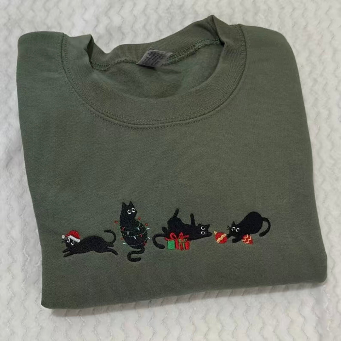 Christmas Cats Embroidered T-Shirt/Sweatshirt/Hoodie